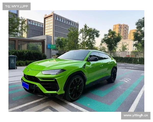 全新一代兰博基尼Urus曝光 混合动力超跑成主流？